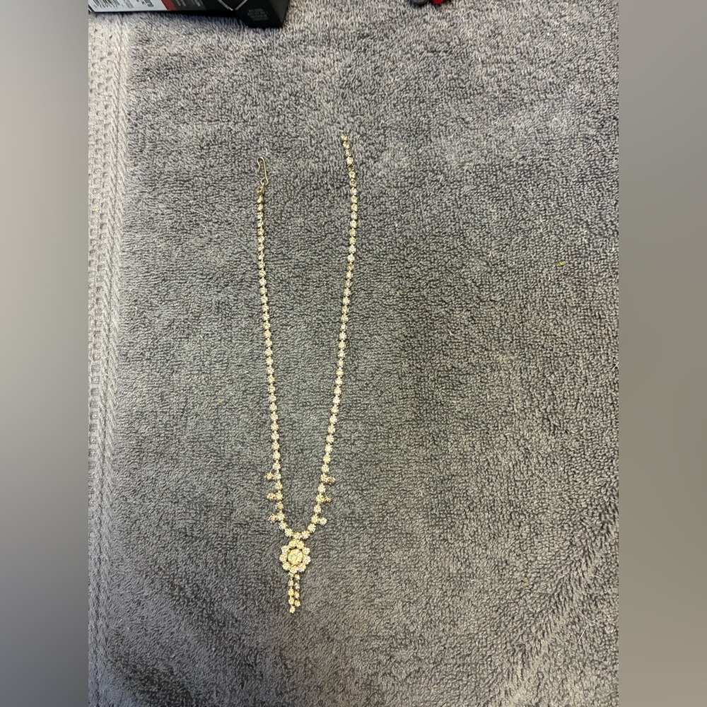 Rhinestone Flower Pendant Necklace - Silver-Tone